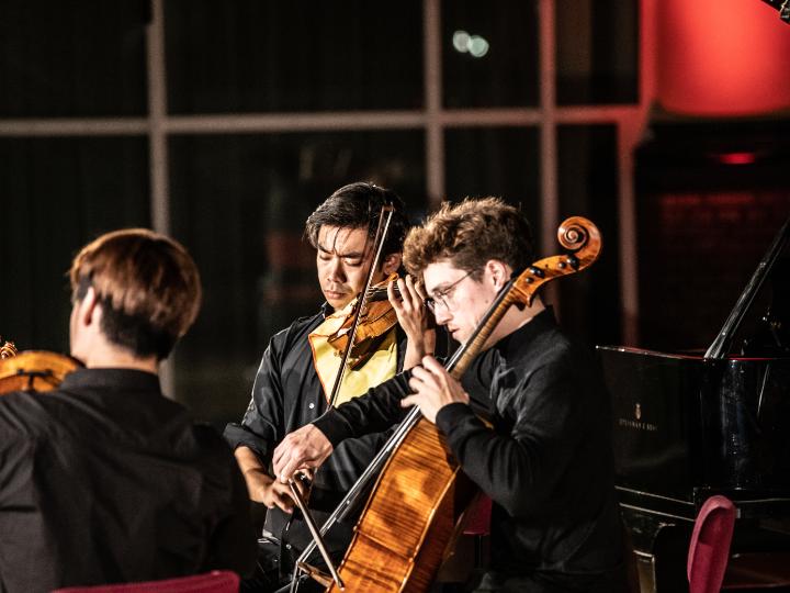 Cellist Alexander Warenberg wint de GrachtenfestivalPrijs 2021